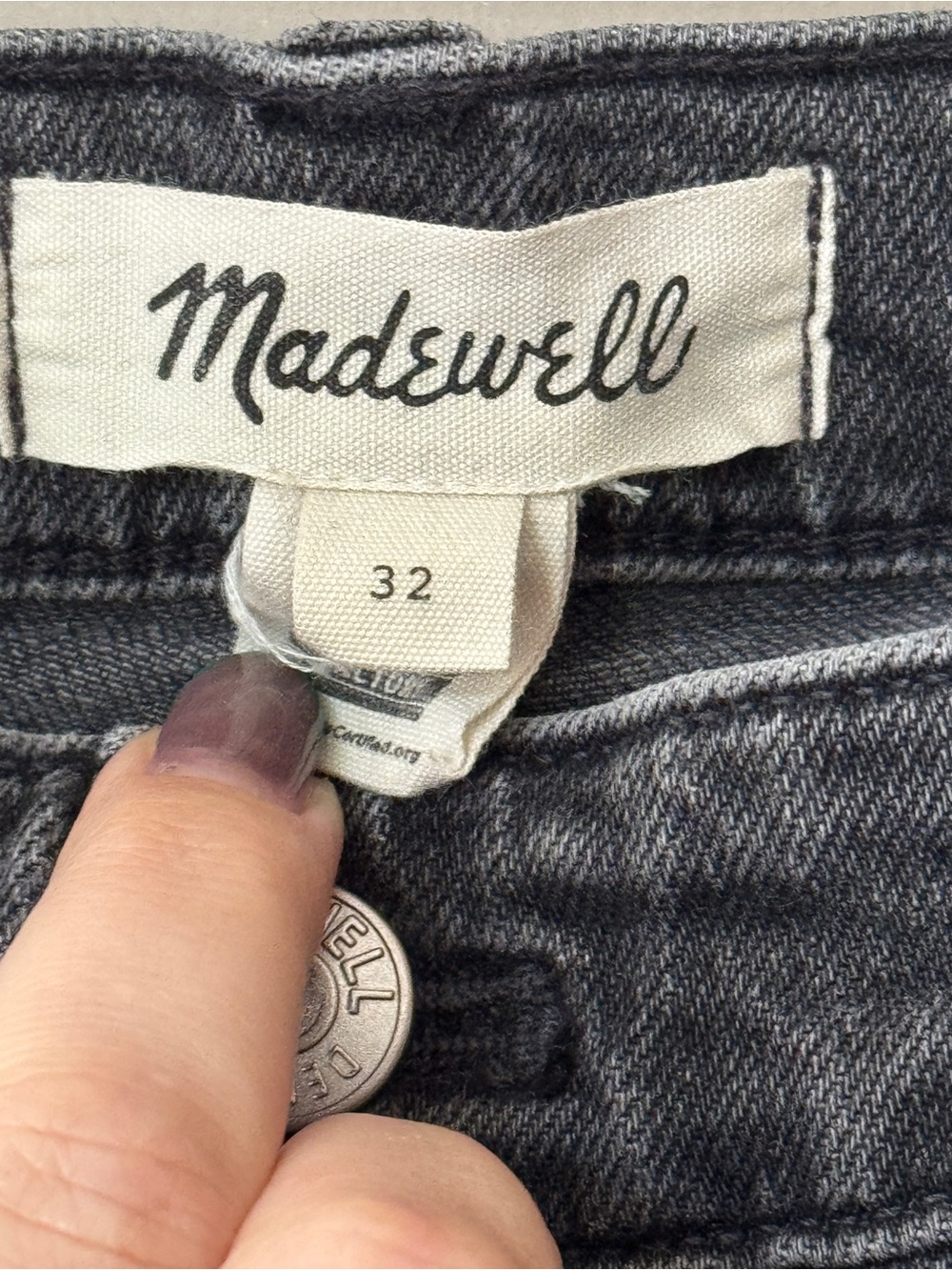 Madewell - The Maternity Perfect Vintage Jean in Black Lunar Wash 32 - Picture 5 of 7